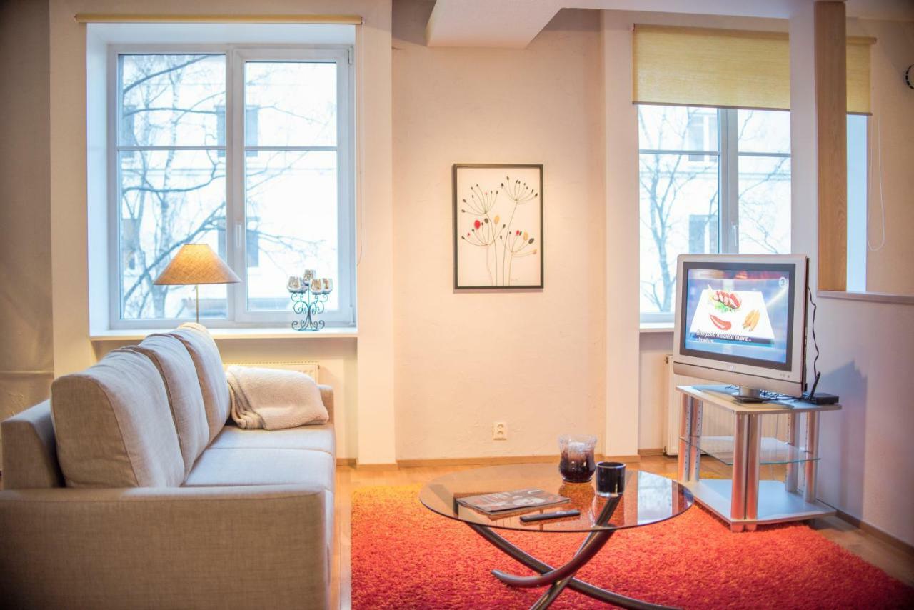 Large Studio Downtown Талин Екстериор снимка
